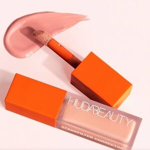 HUDA BEAUTY FauxFilter Color Correcting Concealer - Peach